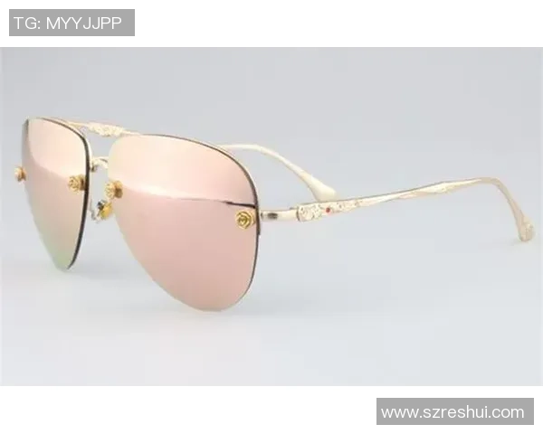 足球球星专属眼镜盒价格揭秘影响因素及购买建议 足球球星专属眼镜盒价格揭秘影响因素及购买建议